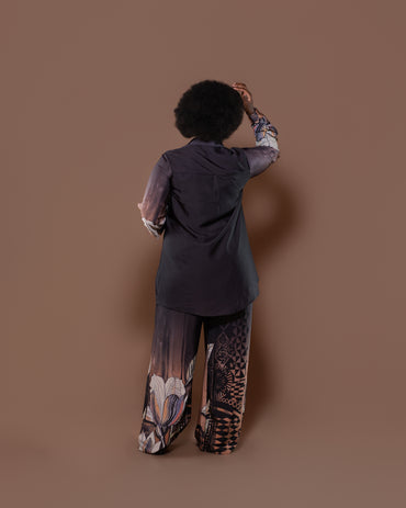 Botanical Boarder Blouse in Ebony