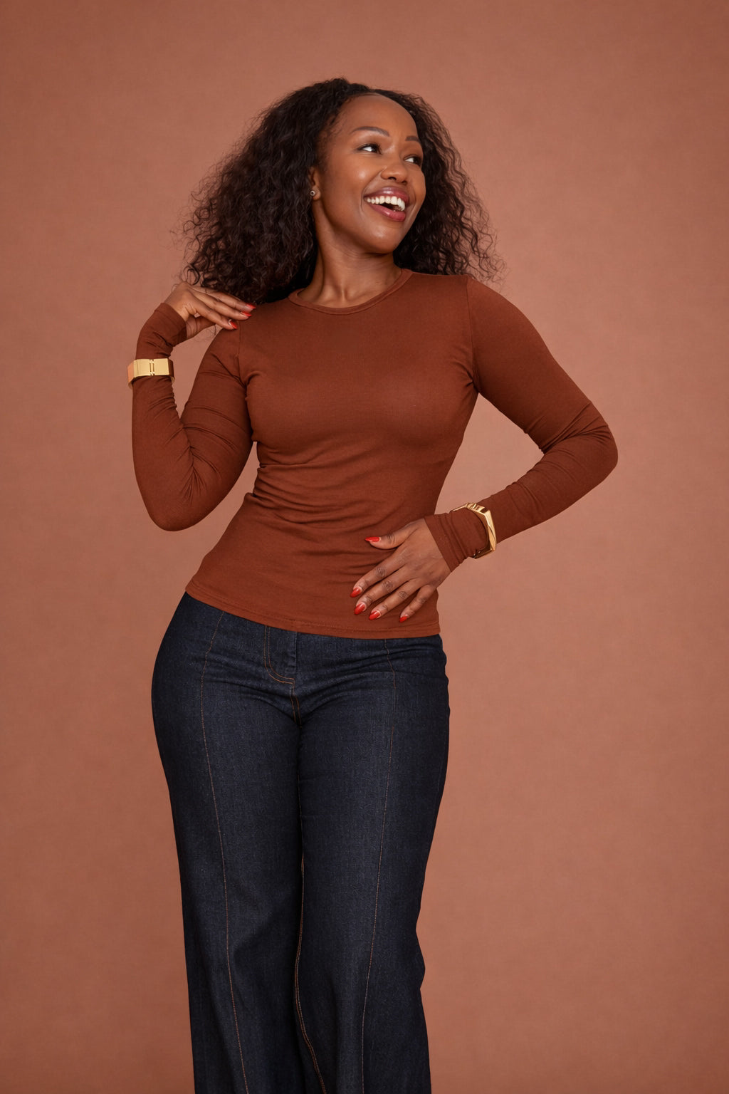 Long Sleeve Round Neck Top in Choco