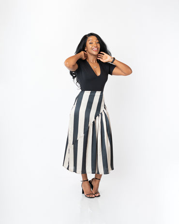 Cap Sleeve V Neck Bodysuit in BLACK