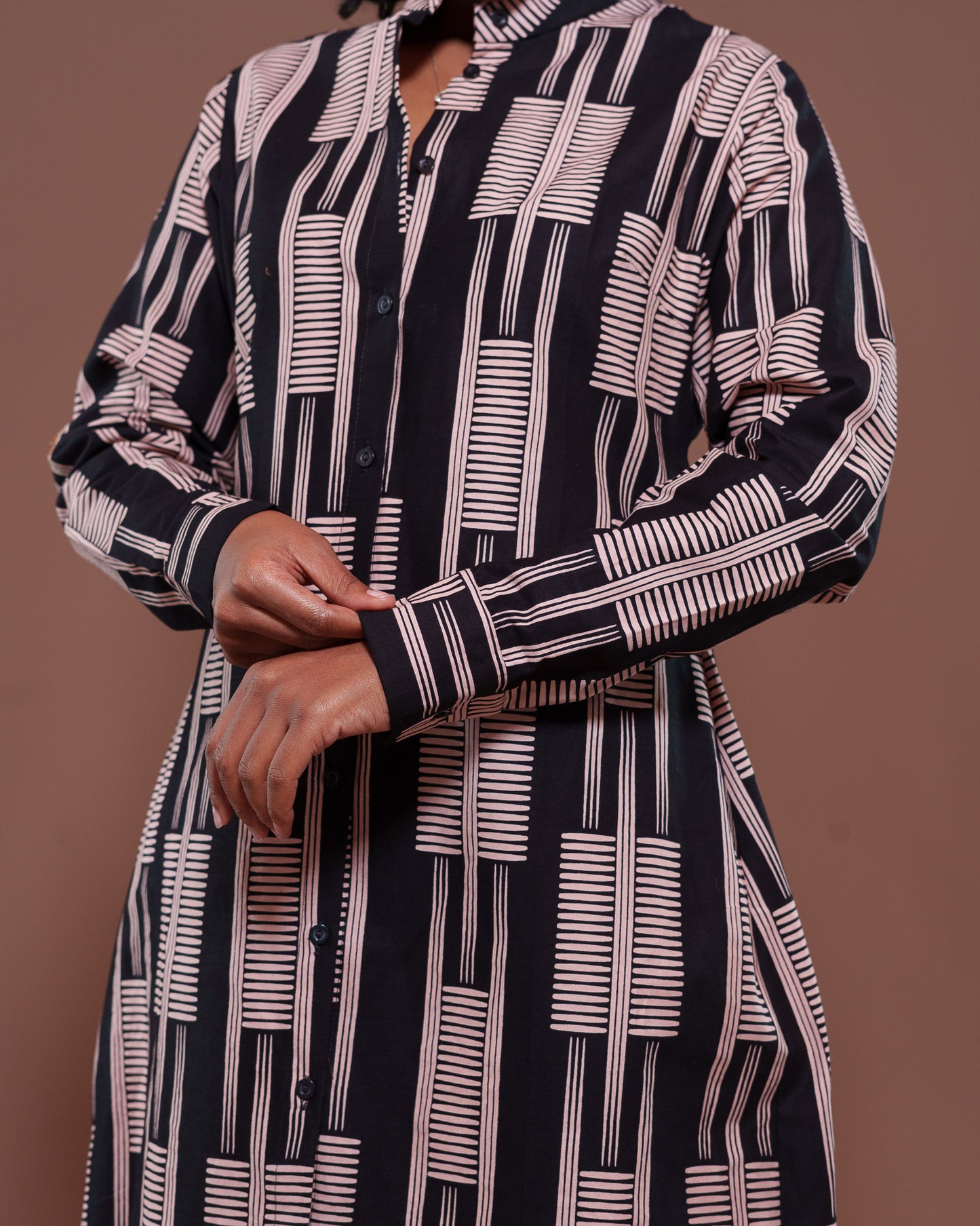 Konie Shirt Dress in Mistari
