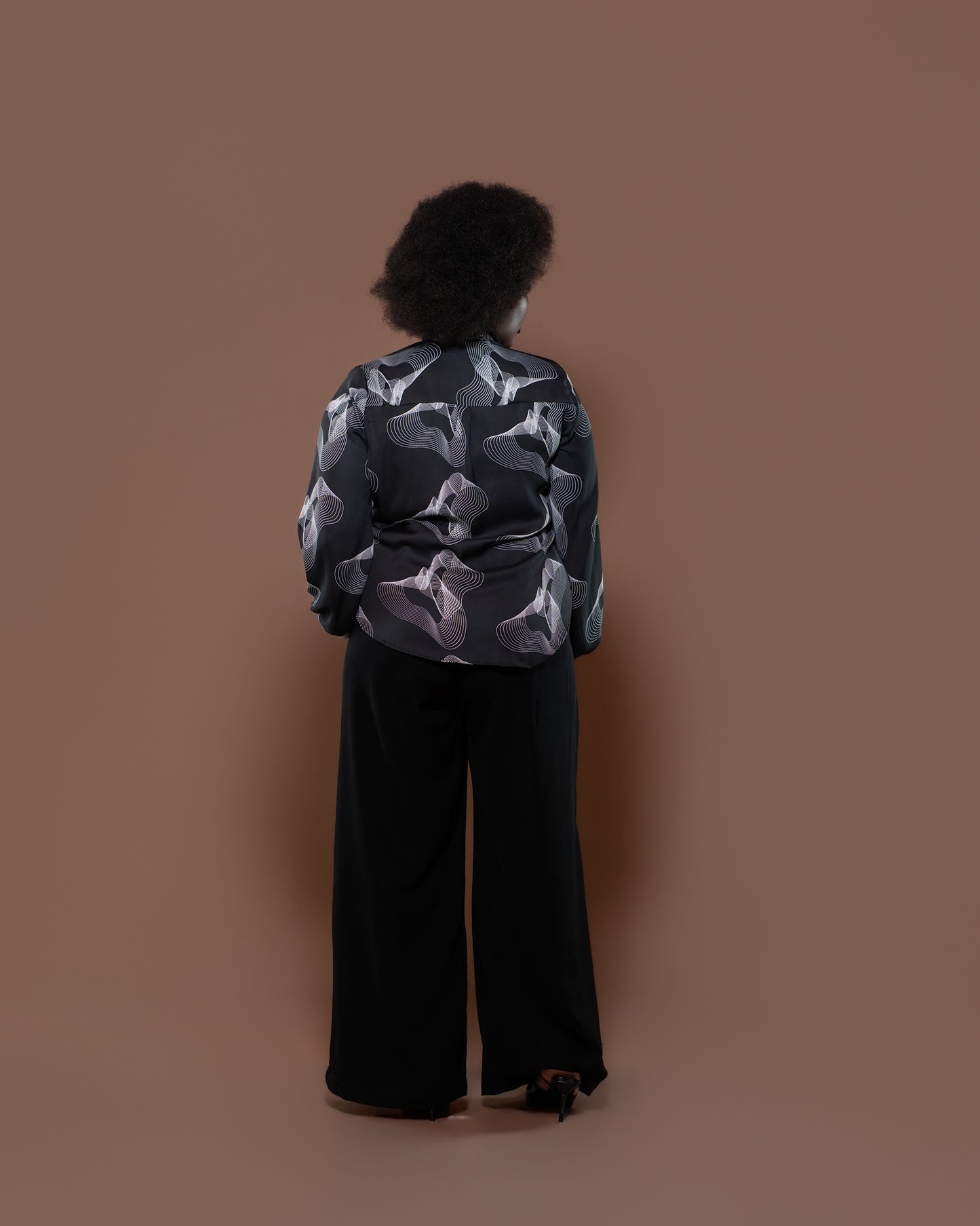 Bella Blouse in Monochrome Wave