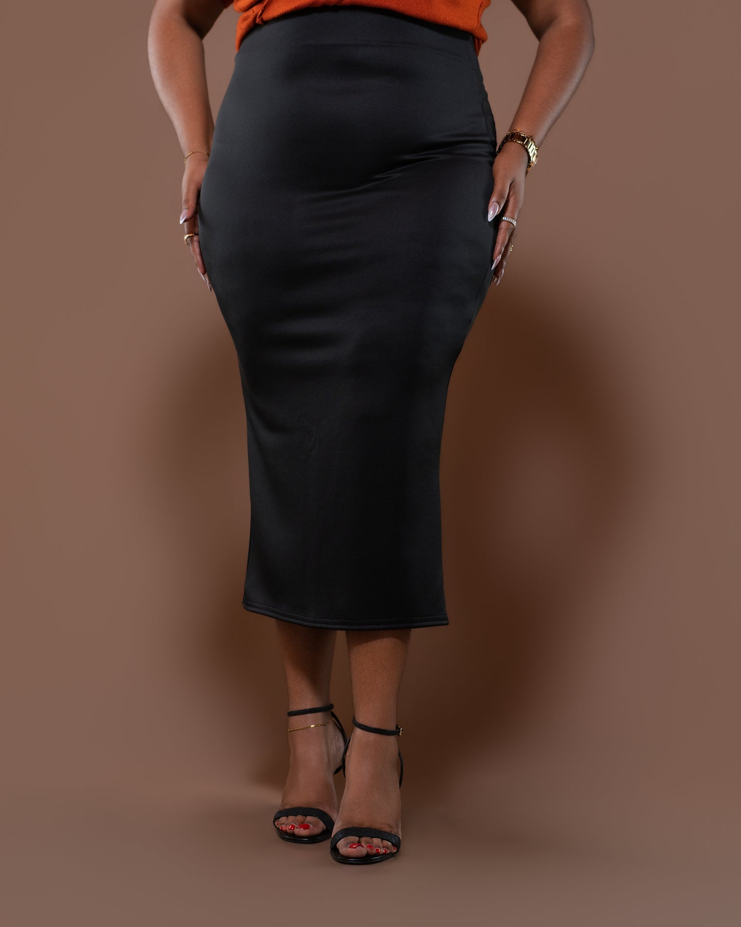 Fitted Pencil Skirt in Black