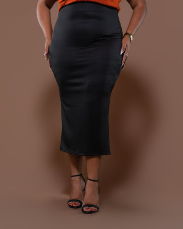 Fitted Pencil Skirt in Black