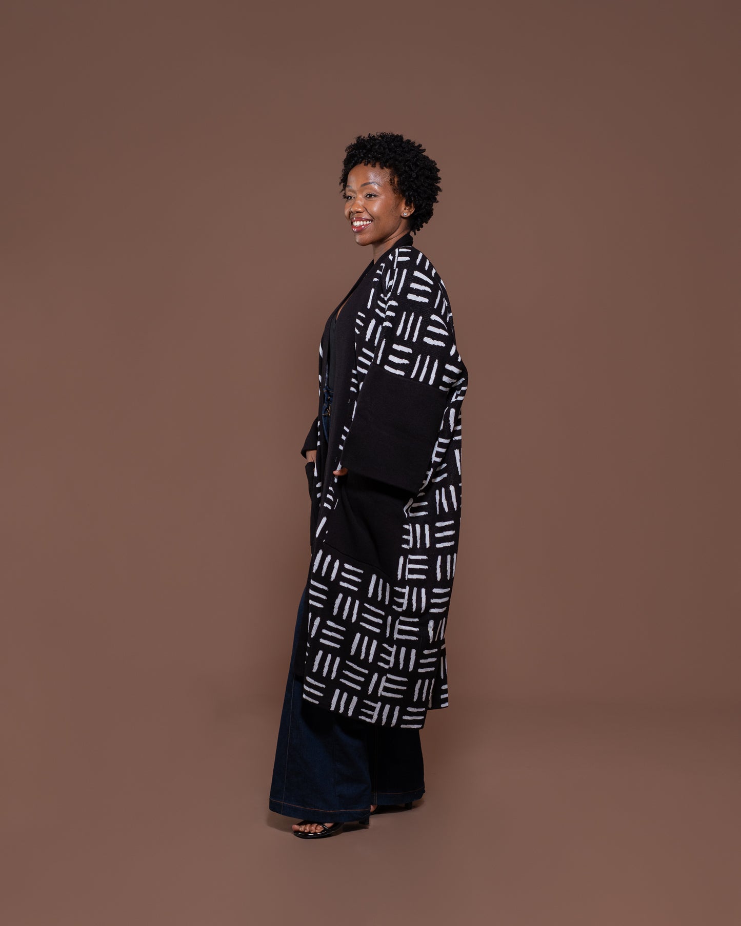 Sanaa Kimono in Black White