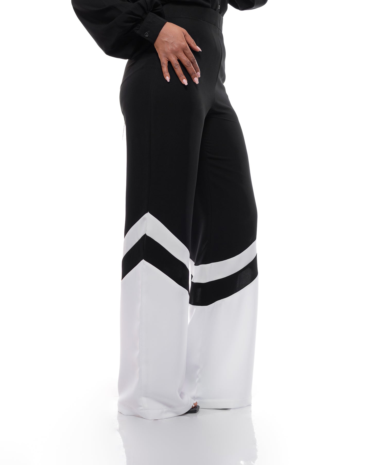 Fluid Wide Leg Two-Tone Pants In Black