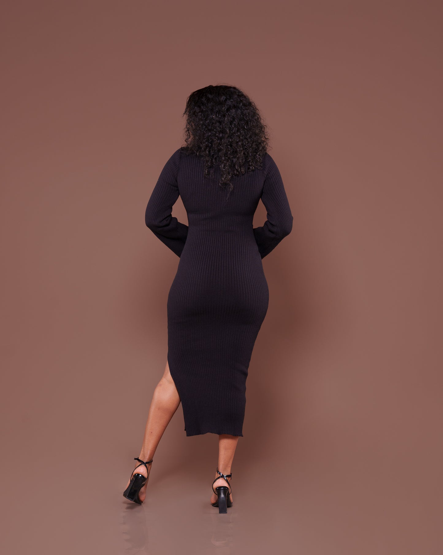 Aura Knitted Dress In Black