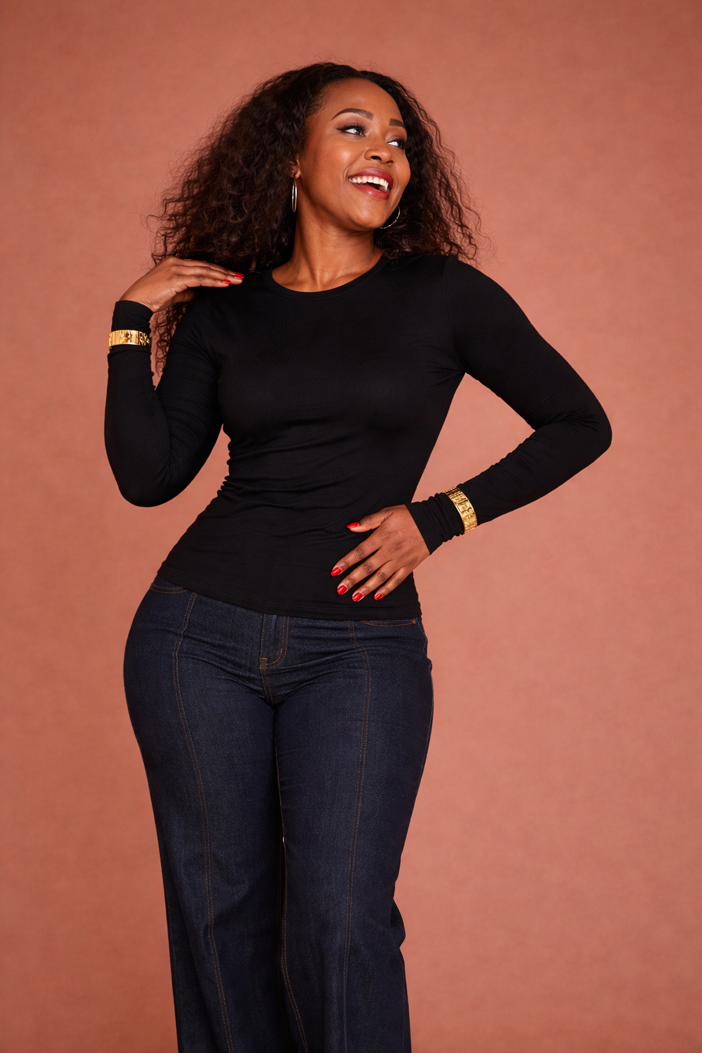 Long Sleeve Round Neck Top in Black