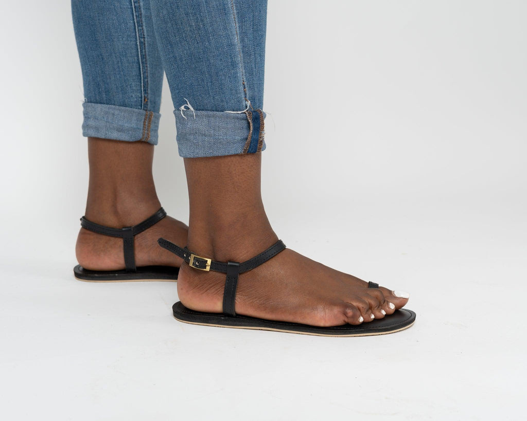 The Nadi Sandal in BLACK - Ikojn